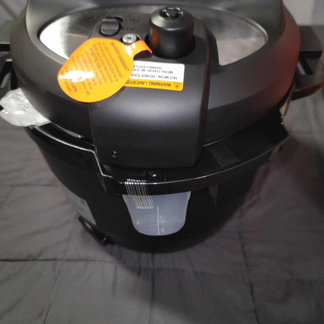 Instant Pot 6-in-1 Pressure Cooker